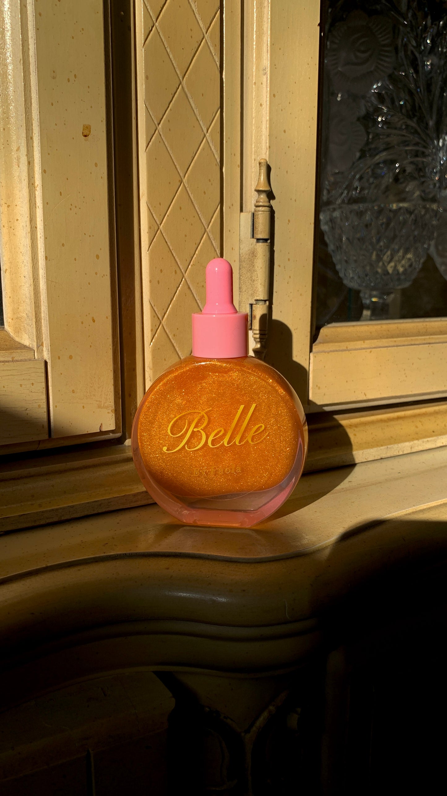 Belle Golden Glow